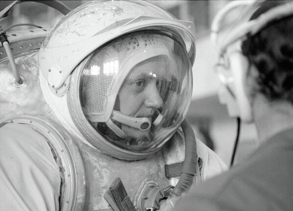 Astronaut-pilot Svetlana Savitskaya - Sputnik International