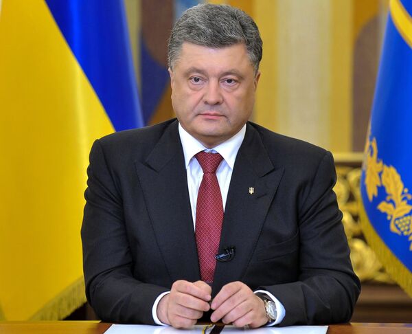 Ukrainian President Petro Poroshenko resumes anti-terrorist operation - Sputnik International