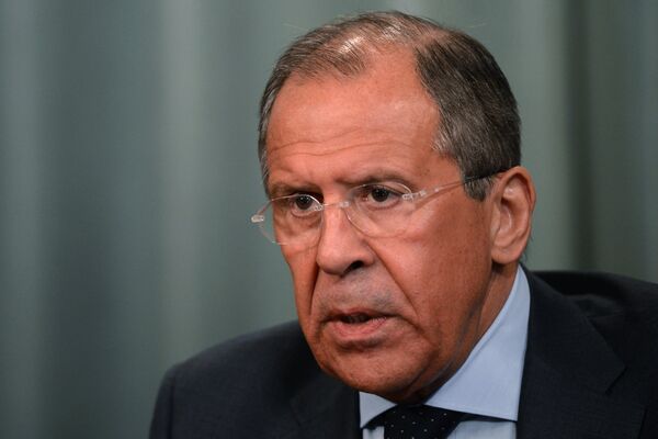 Lavrov also stated that Russia’s attempts to tackle global threats are being held back by the United States and the European Union. - Sputnik International