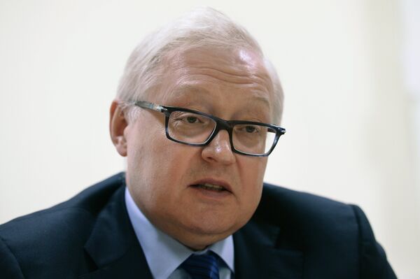 Russian Deputy Foreign Minister Sergei Ryabkov says that every time a deadline for signing a comprehensive agreement on Iran's nuclear program is extended, the risk of the talks failure increases. - Sputnik International