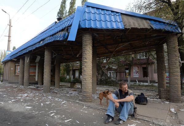 Horlivka: Ukrainian Army Keeps Shelling Town, Residents Hide in Shelters - Sputnik International