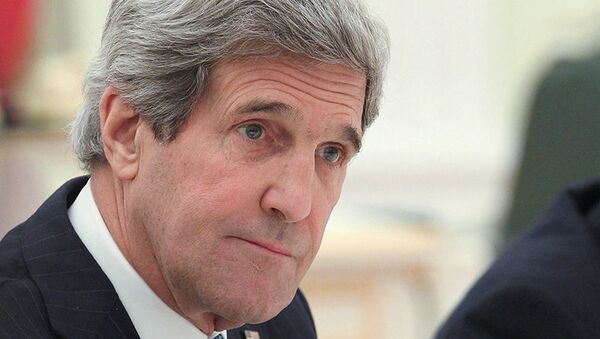 US Secretary of State John Kerry says that Washington does not have information who is behind the chemical attacks in Syria. - Sputnik International