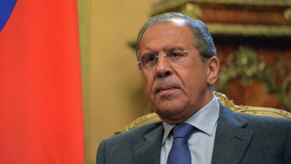 Russia never put the right of Ukraine to develop partnership relations with the European Union at question, it only warned of the economic risks that such relations entail, Russian Foreign Minister Sergei Lavrov said. - Sputnik International