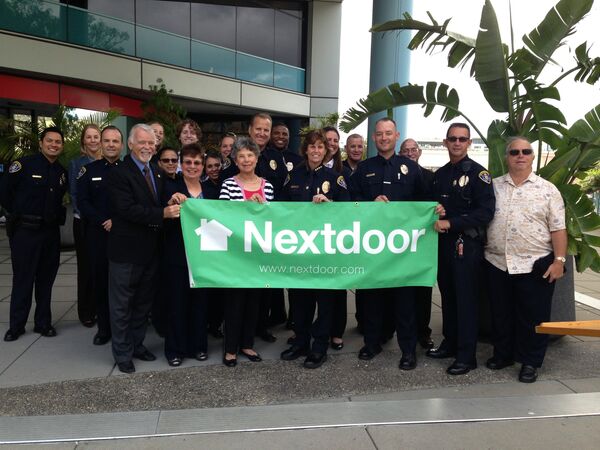 Police Department Сelebrates One Year Anniversary of Partnering With Nextdoor Social Network - Sputnik International