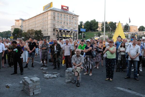 Activists during an unscheduled popular assembly in Kiev's Independence Square. - Sputnik International