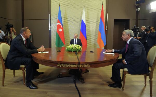 A trilateral meeting between the presidents of Russia, Armenia and Azerbaijan focused on the current situation in Nagorno-Karabakh started Sunday - Sputnik International
