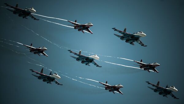 Russian aerobatic teams - Strizhi and Russian Knights - Sputnik International