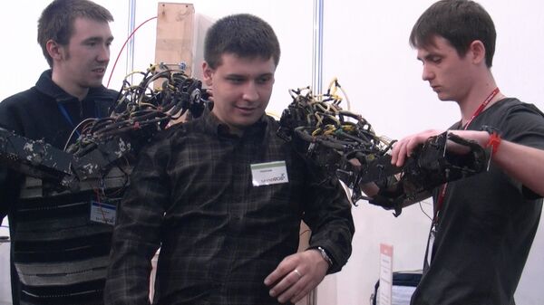 Exoskeleton model, constructed by students from Obninsk. - Sputnik International