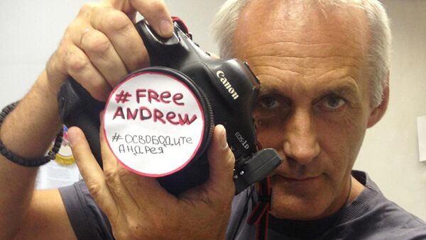 #freeAndrew. Vitaly Belusov, Rossiya Segodnya photographer , join the campaign - Sputnik International