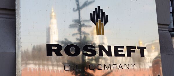 Russia's state-run Rosneft energy company and China National Petroleum Corporation (CNPC) are considering the supply of Russian liquefied natural gas to China, Rosneft said Monday. - Sputnik International