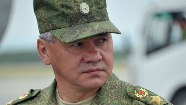 Defense Minister Sergei Shoigu says that over 155,000 personnel and thousands of units of military hardware were deployed in the ongoing large-scale exercises in Russia's Far East. - Sputnik International