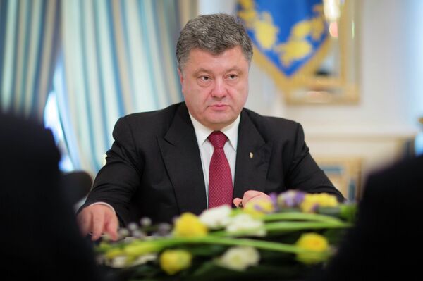 Президент Украины Петр Порошенко во время встречи с председателями парламентских фракций и лидерами парламентских групп - Sputnik International