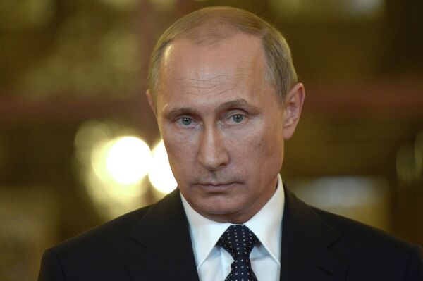 Vladimir Putin urged to establish humanitarian corridors in Donbas region - Sputnik International