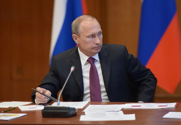 Russian President Vladimir Putin arrives in Yakutsk to participate in meeting on development of Russia’s Far East. - Sputnik International