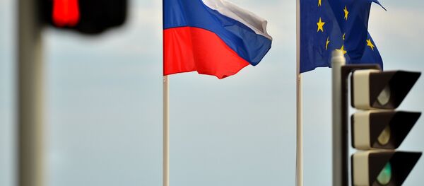 Turkish Minister of Economic Affairs Nihat Zeybekci stated that Russia will overcome any difficulties caused by economic sanctions - Sputnik International