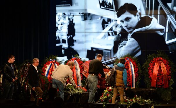 Farewell Ceremony for Russian Photojournalist Andrei Stenin - Sputnik International