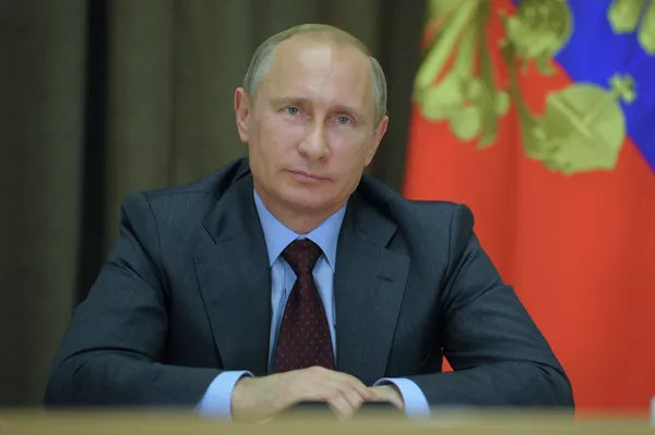 Russian President Vladimir Putin believes that new sanctions imposed by the West against the country are more positive than negative. - Sputnik International