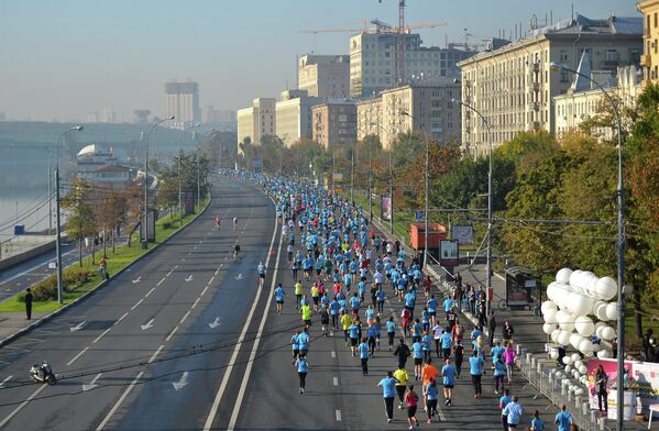 Russian Runners Hit the Streets for National Day of Running 2014 - Sputnik International
