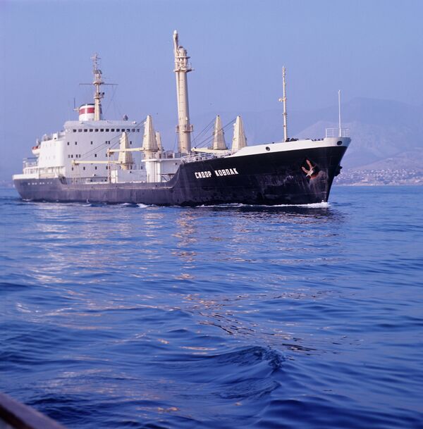 Soviet dry cargo ship Sidor Kovpak - Sputnik International