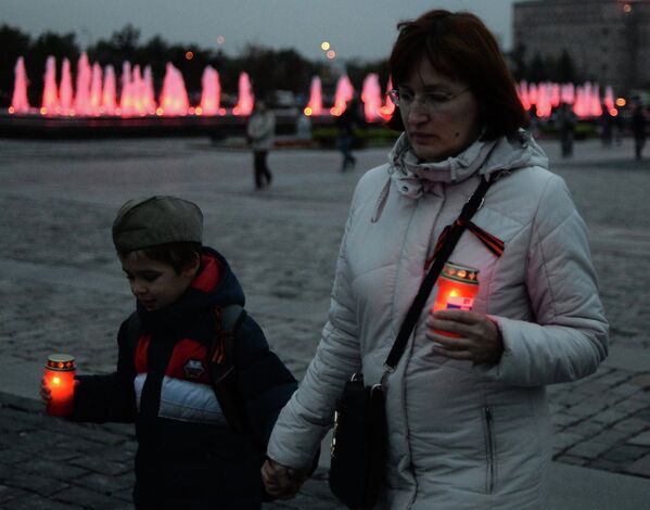 “Donetsk: Innocent Deaths” Commemoration at Poklonnaya Gora in Moscow - Sputnik International