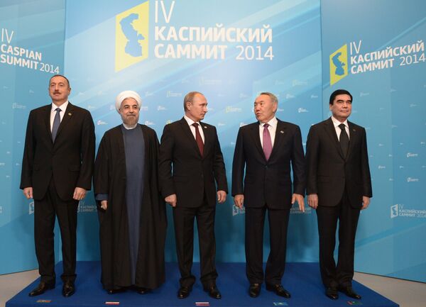 Russian President Vladimir Putin participates in the 4th Caspian summit, held in Astrakhan, southern Russia on September 29, 2014. - Sputnik International