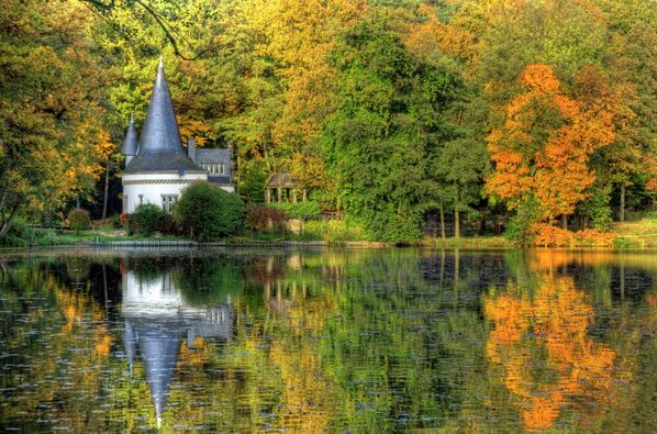 Stunning Places Around the Globe to See Vibrant Fall Colors - Sputnik International