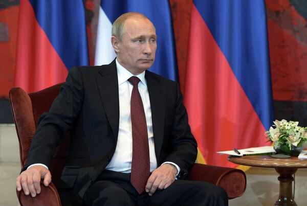 President Vladimir Putin reassured European partners that Russia would do everything possible to prevent gas crisis during winter period. - Sputnik International