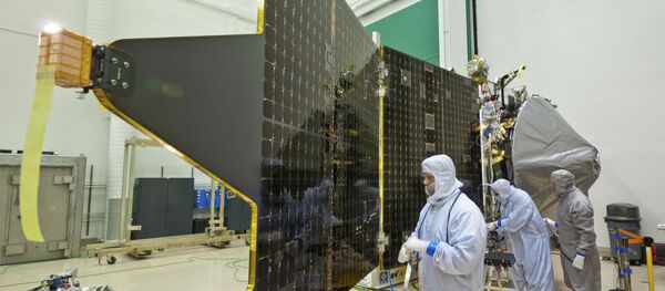 Lockheed Martin's new compact fusion reactor (CFR) is not a breakthrough in fusion energy and has no chance of working, Professor Ian H. Hutchinson of Nuclear Science and Engineering from the Massachusetts Institute of Technology told RIA Novosti Thursday. Lockheed Martin's new compact fusion reactor (CFR) is not a breakthrough in fusion energy and has no chance of working, Professor Ian H. Hutchinson of Nuclear Science and Engineering from the Massachusetts Institute of Technology told RIA Novosti Thursday. - Sputnik International