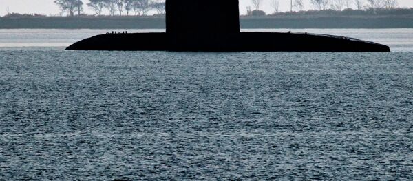 Swedish forces continue the search for a suspicious object in the Stockholm archipelago, but cannot confirm media reports that this is a damaged Russian submarine. - Sputnik International