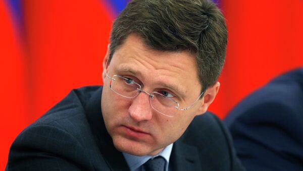 Russian Energy Minister Alexander Novak says that Russia is still offering Ukraine a $100 gas discount and is suggesting to secure this commitment in an intergovernmental agreement. - Sputnik International